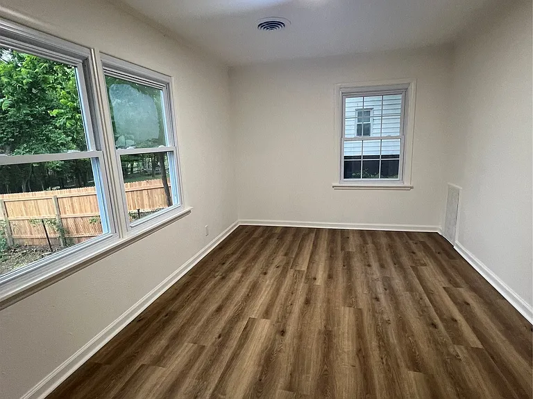 2908 Sheridan Rd — Photo 13