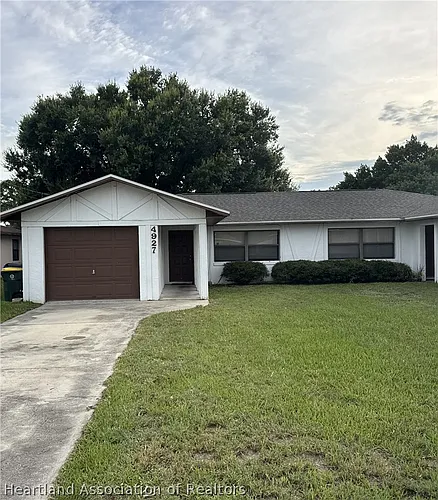5015 Manatee Dr Photo 1