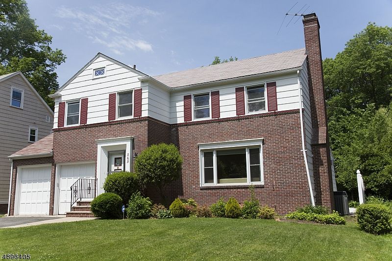 1st image of 363 Irving Ave