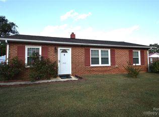 2615 Tumbleweed Dr, Lenoir, NC 28645