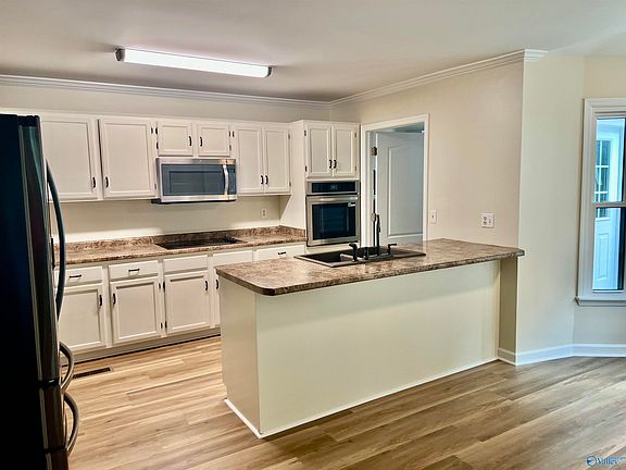 3rd image of 2301 Shady Grove Ln SW