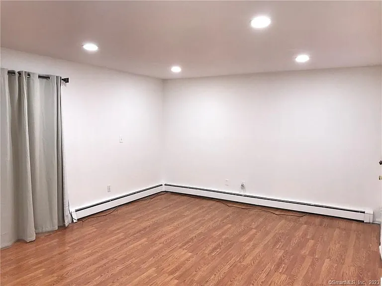 1123 Waterbury Rd #2A — Photo 1