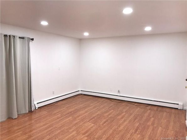 1123 Waterbury Rd APT 2A