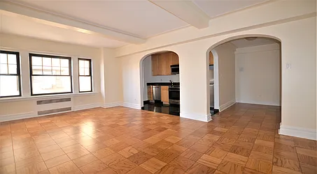 Rented by Manhattan Realty Group