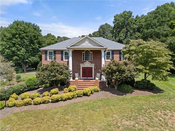 6004 Glencree Ct, Clemmons, NC 27012