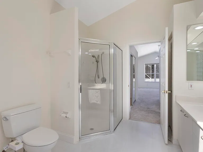 5279 Brookview Dr — Photo 23