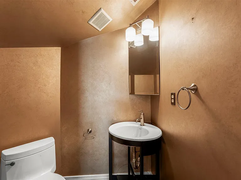 4107 Dartmouth Ave — Photo 6