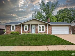 2736 Bee Tree Ln, Saint Louis, MO