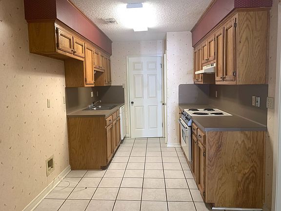 2nd image of 5236-5240 Berryville Ct #5236