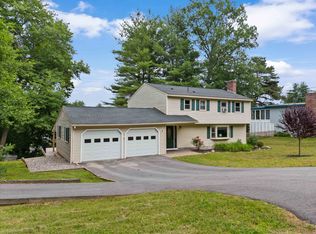 29 Jo Ellen Dr, Merrimack, NH 03054