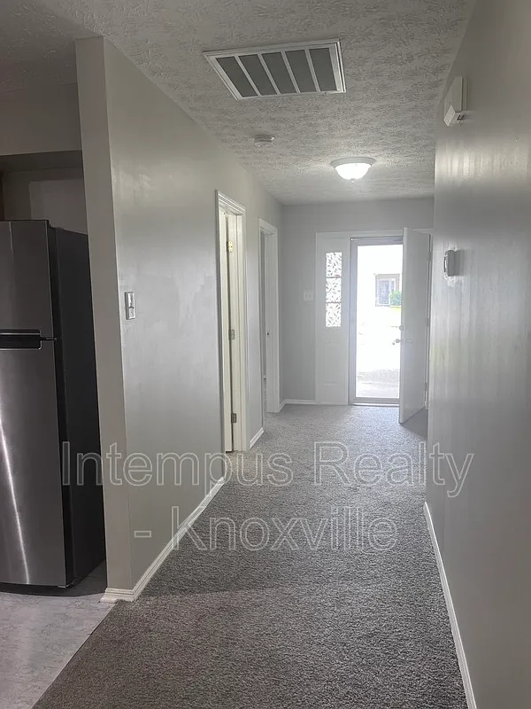 2 bed, 2.0 bath, 1200 sqft, $1,950 — Photo 4