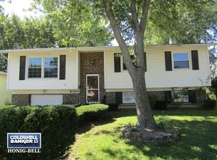8100 Northway Dr, Hanover Park, IL