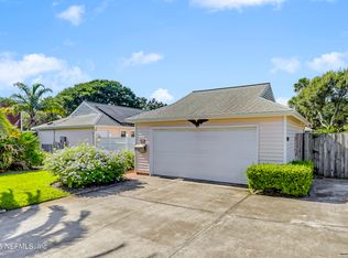 1849 Seminole Rd, Atlantic Beach, FL 32233