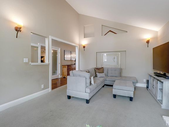 5th image of 4062 Ashbrook Cir