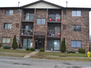 9119 Kennedy Ct APT 305, Orland Park, IL 60462