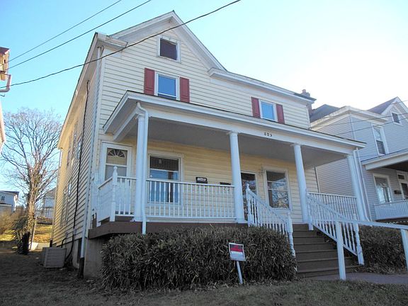 2nd image of 805 Elm Ave SE #B