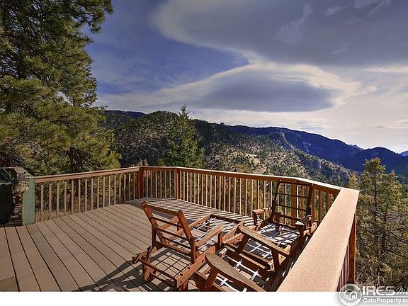 Front Deck View