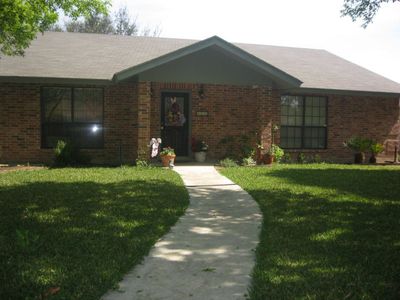 628 Sunrise Ave, Uvalde, TX, 78801