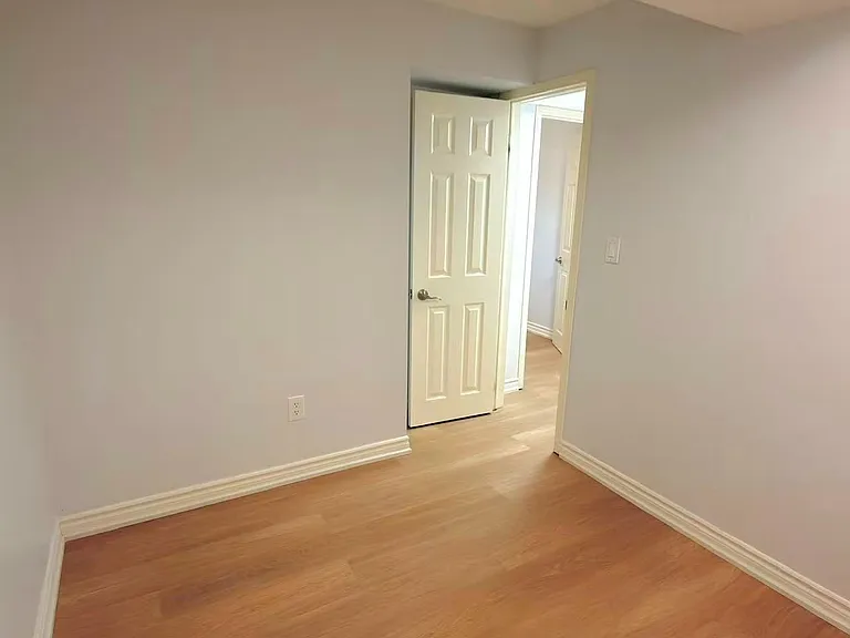 29 Falling River Dr #BASEMENT — Photo 8