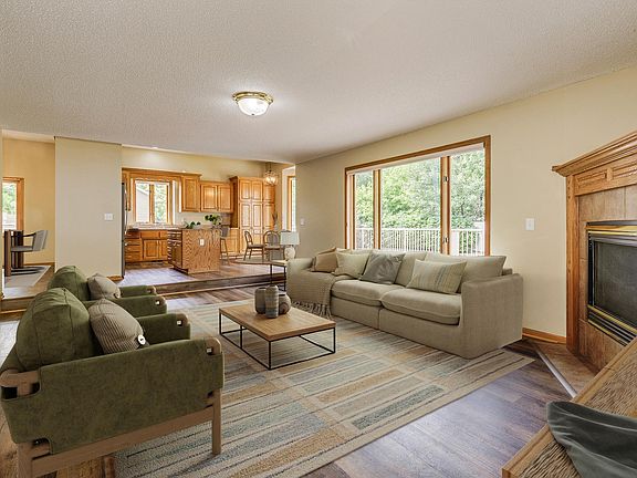5th image of 12911 194th Ln NW