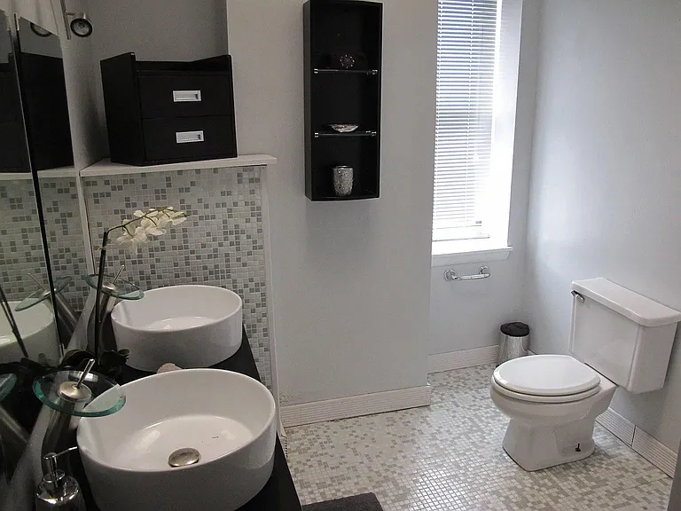 Third floor: Master en-suite bathroom (double sink)