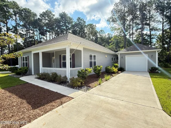 1306 Old Folkstone Road, Sneads Ferry, NC 28460