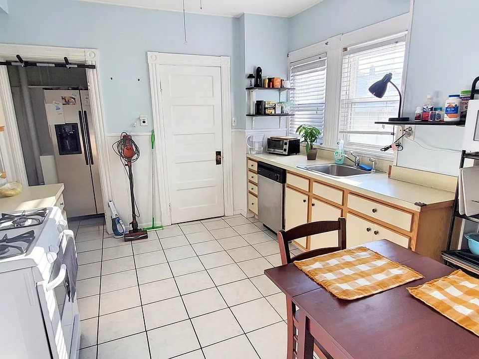 35 Fairview Ter #1