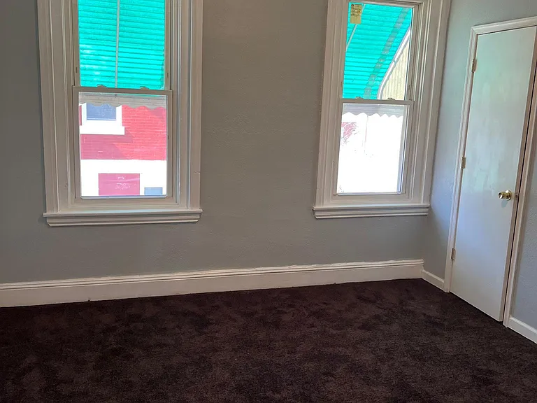 2339 N Gratz St — Photo 13