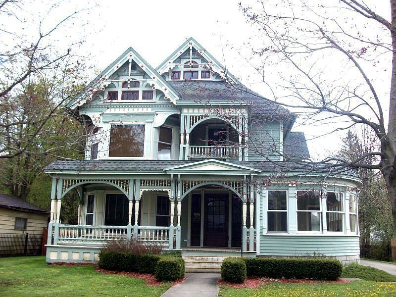 1st image of 84 Wellsville St