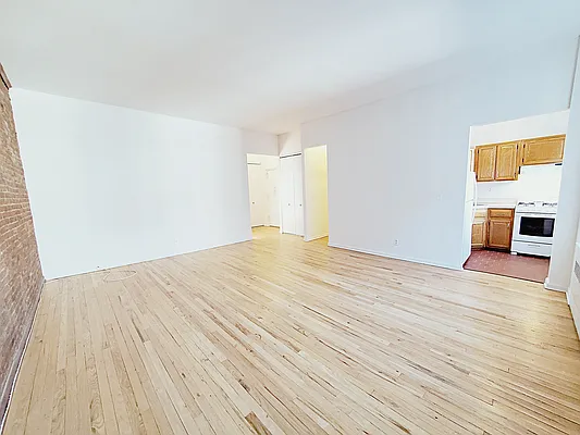 Rented by Rachel Realty | media 6