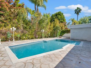 4595 De Celis Pl, Encino, CA 91436