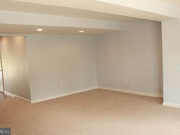 3rd image of 5 N Savanna Dr