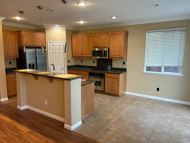 108 Matisse Dr — Photo 5