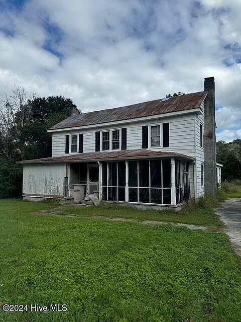 1st image of 913 Church Street
