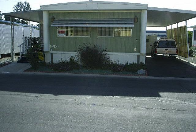Curtesy of Michael Lanitis Park Place GMAC Real Estate