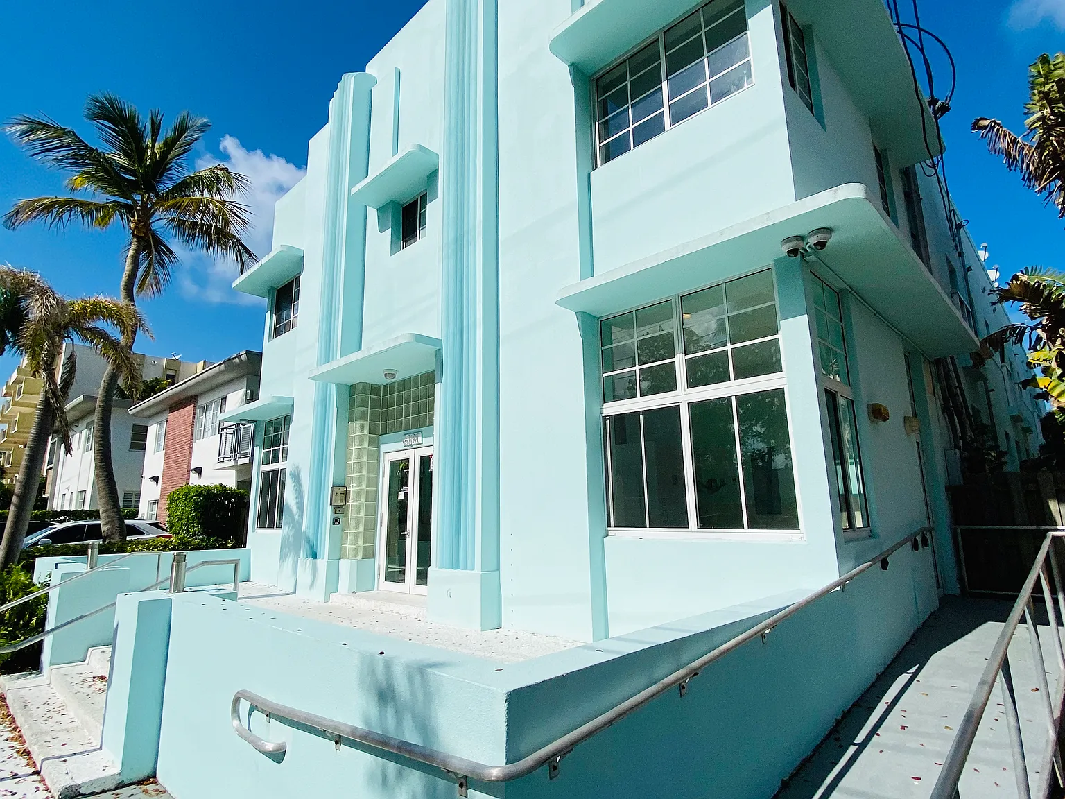 1 bed, 675 sqft, $2,200 — Photo 2