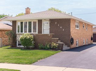 7141 W 72nd St, Chicago, IL 60638