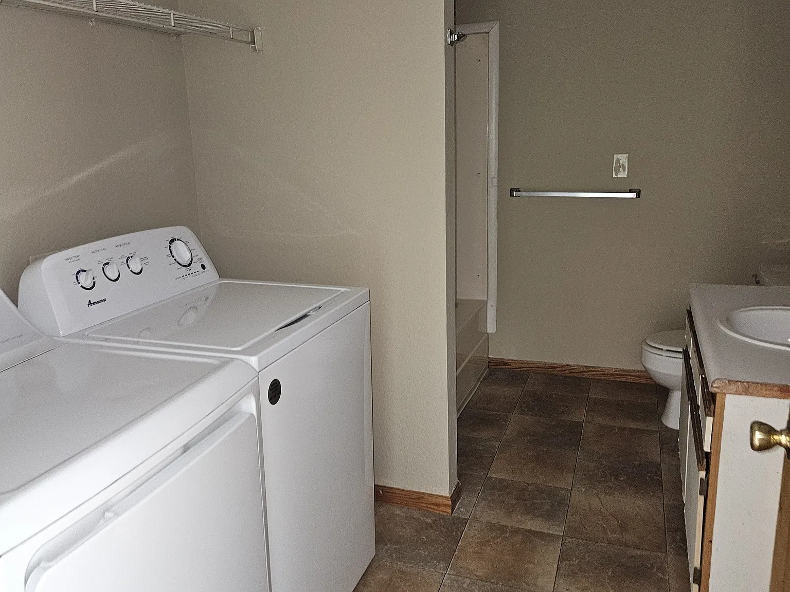 1705 W 8th St Terr - A — Photo 3