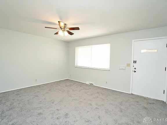 4th image of 8234 Bobolink Ave