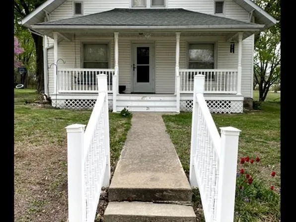 515 E 2nd St, Callao, MO 63534