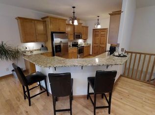311 Benton Ct, Village Of Wales, WI 53183