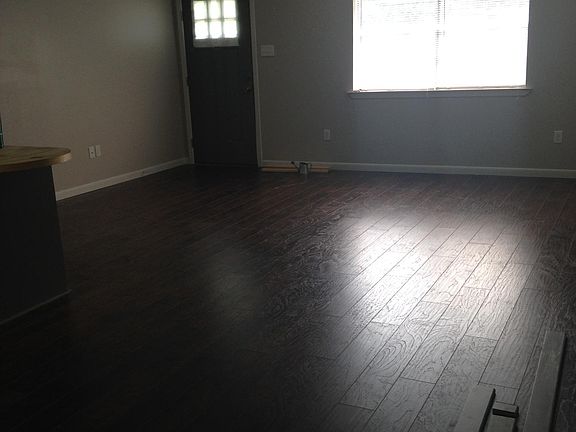3rd image of 109 Valentine Dr
