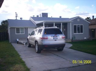 1133 Iowa Ave, Los Banos, CA 93635