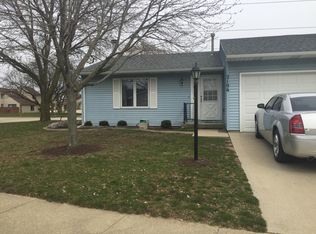 2106 Ivy Ct, Champaign, IL 61821