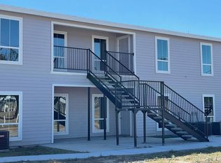 405 W Santa Clara St #4, Hebbronville, TX 78361