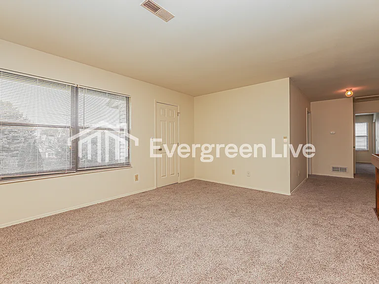 6923 Shull Rd — Photo 8