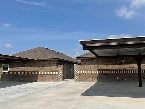 2nd image of 1008 W Kohala Ave #4