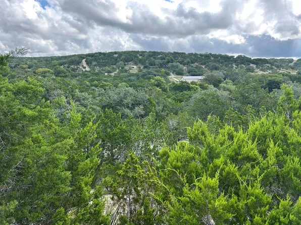 135 Marshall Dr, Kerrville, TX 78028