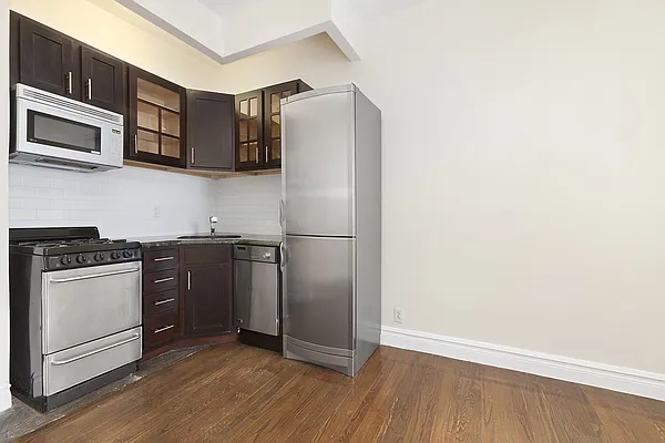 Rented by Cooper & Cooper Real Estate | media 3