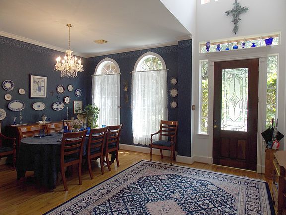 Spacious dining room!